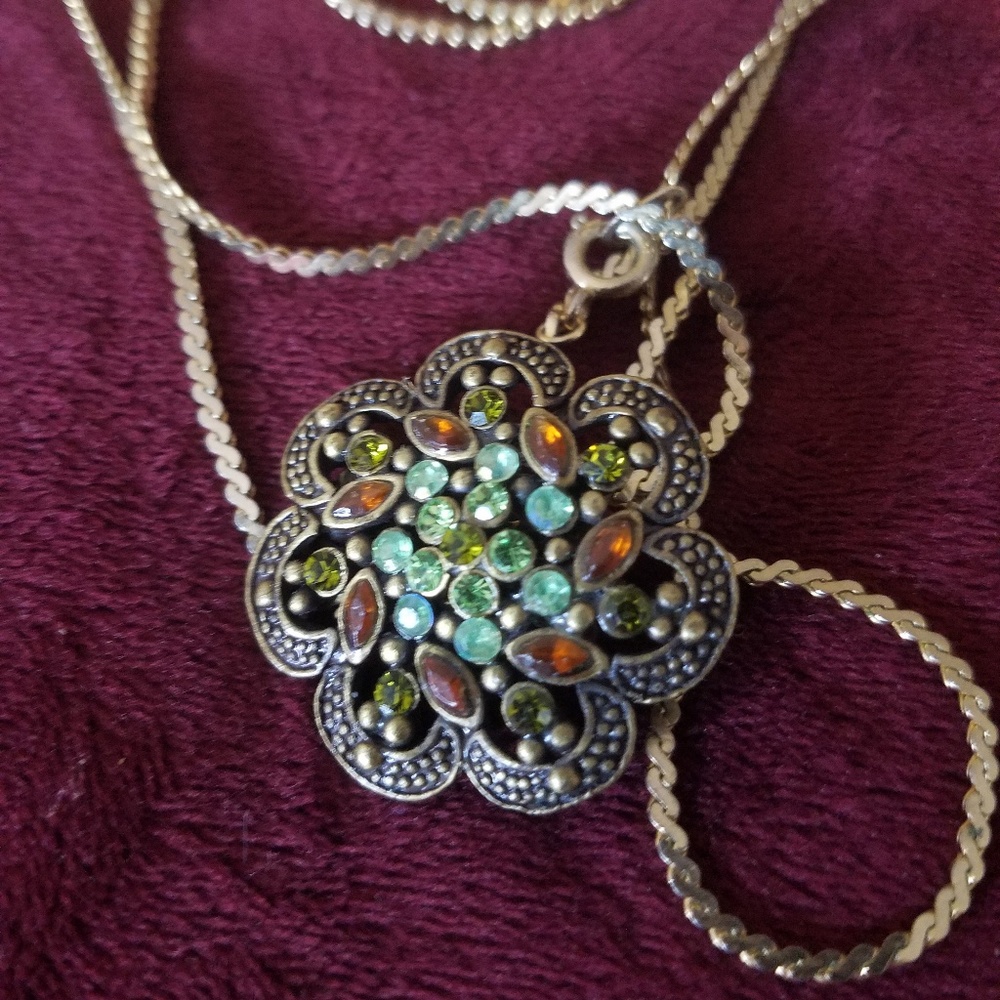 On trend..boho…...Antique earring/necklace